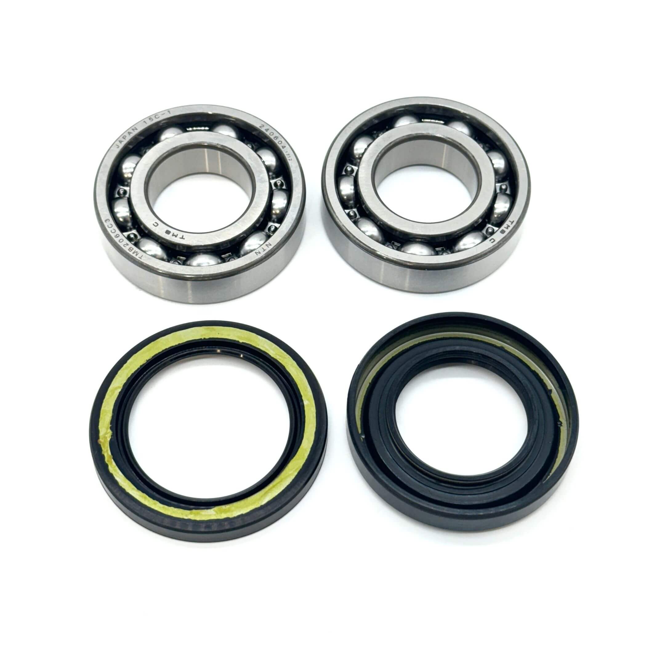 Rear Wheel Bearing Kit for Subaru Sambar KS3, KS4 Models - Includes 2 precision ball bearings and 2 oil seals for rear axle protection.