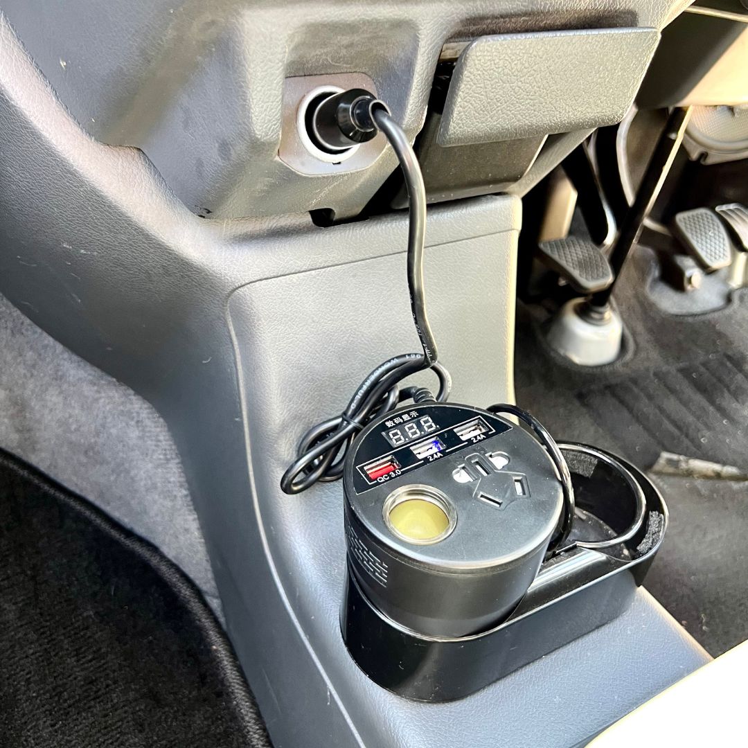 Inverter with 3 USB Ports Charging