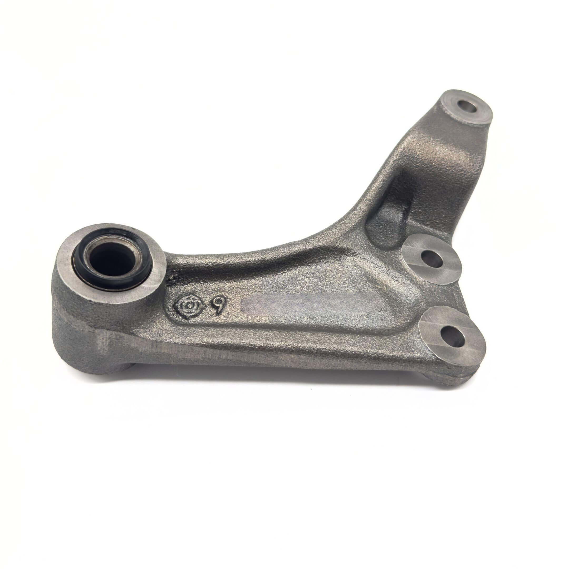 Center Steering Link Assembly for Subaru Sambar Van TV1, TV2 Models (1999-2012), featuring a durable metal construction with a gray finish.