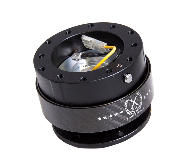 NRG Quick Release Adapter with black body and black carbon fiber ring, Gen 2.0, SRK-200CF