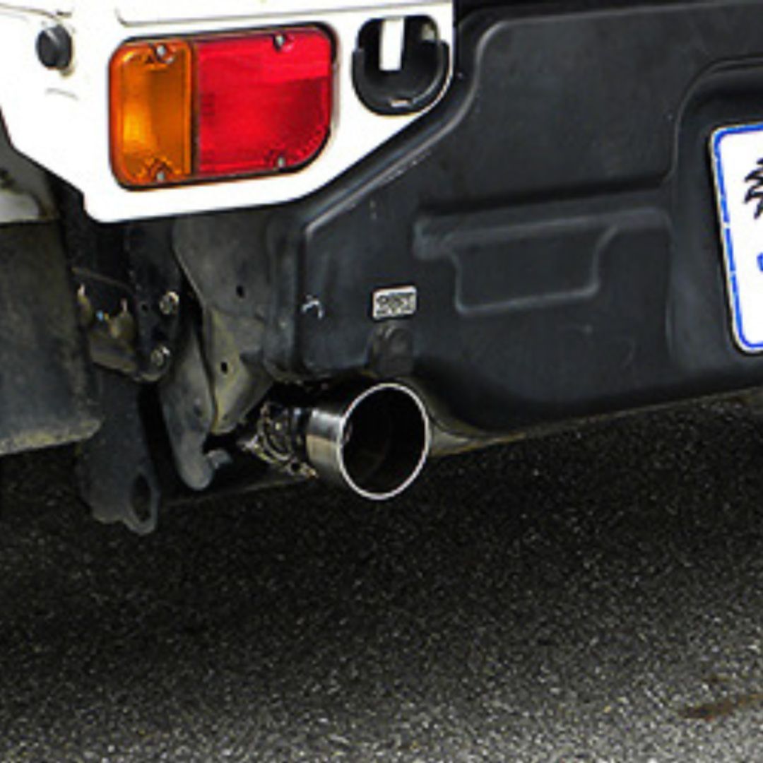 Subaru Sambar Truck TT1, TT2 (1999-2012) aftermarket stainless-steel single-tip exhaust and muffler with polished mandrel-bent piping and OE-style rear bumper mount – Exhaust & Muffler collection.