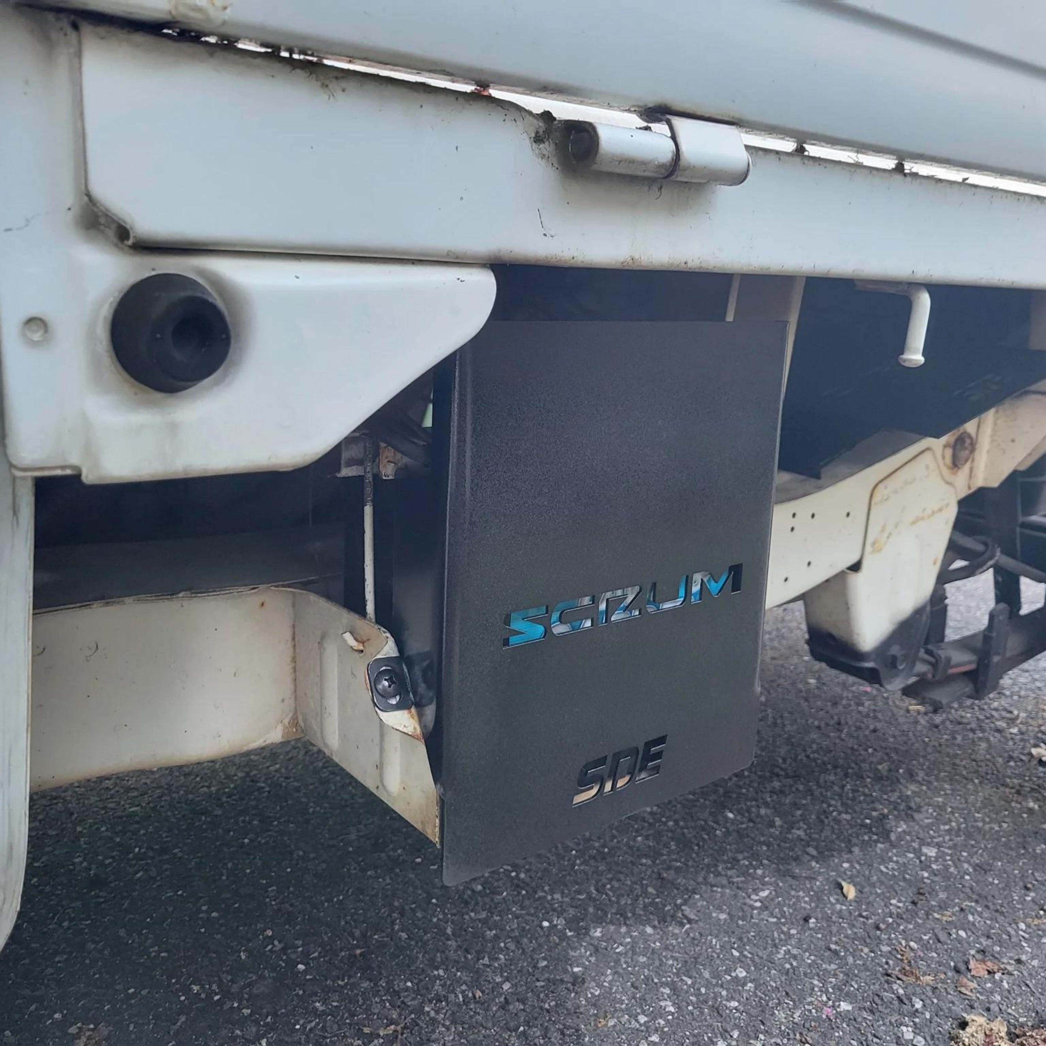 Easy-to-Install Mazda Scrum Battery Cover with Side Walls
