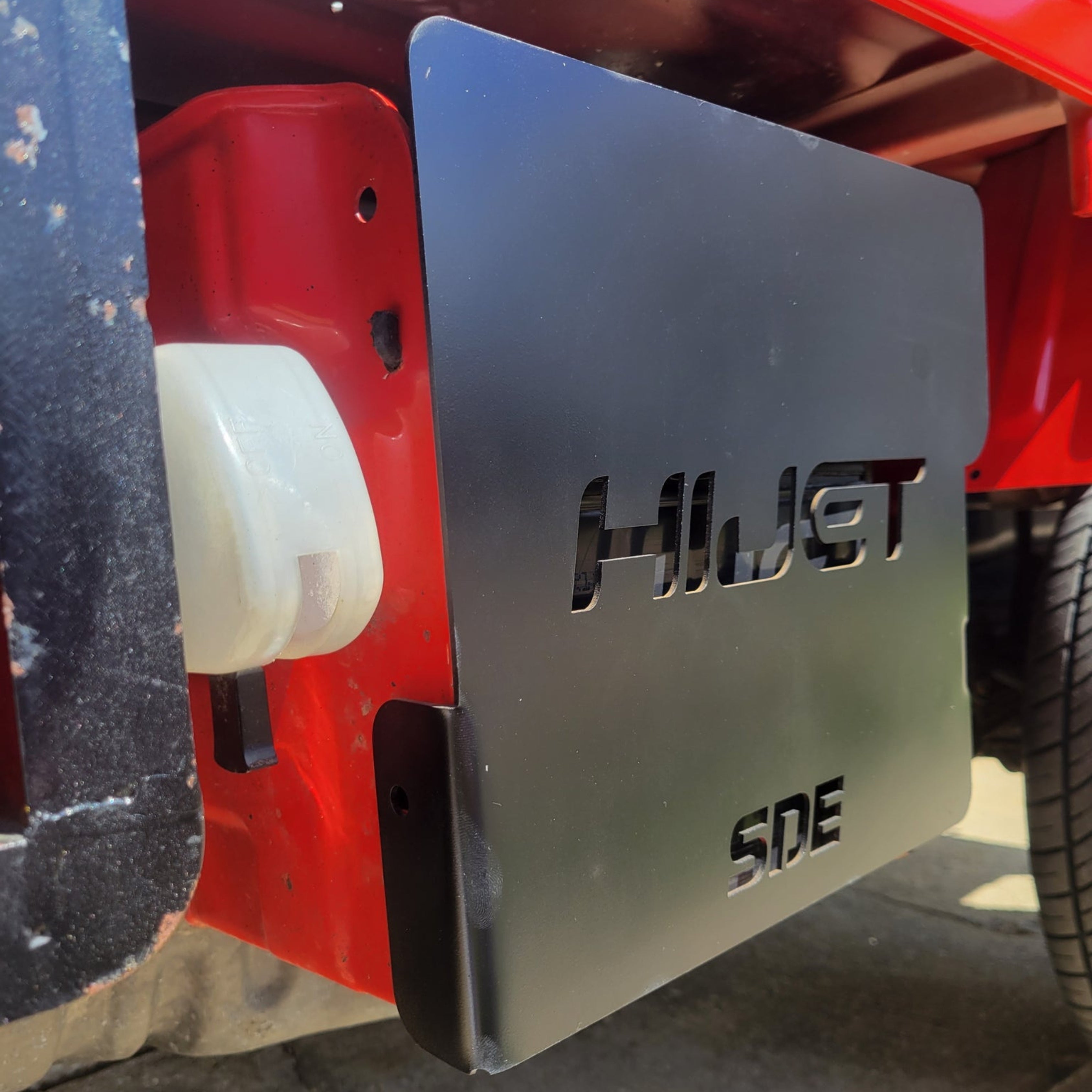 Easy bolt-on application for Daihatsu Hijet battery cover, compatible with S100, S110, S120, and S130 series