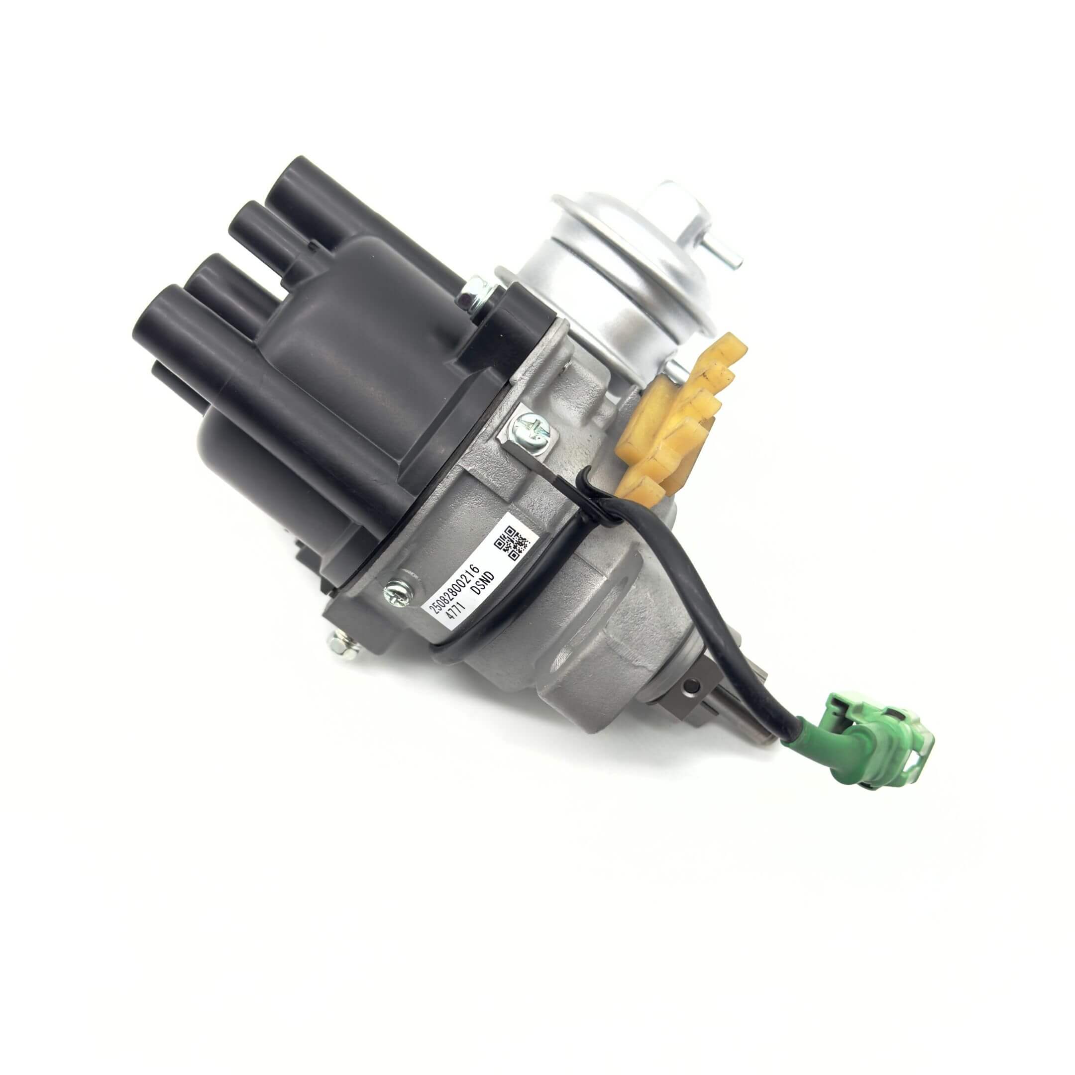 Distributor EFNS Series for Daihatsu Hijet Truck S100P, S110P Models (1994-1998) featuring multiple connectors and a durable black cap.