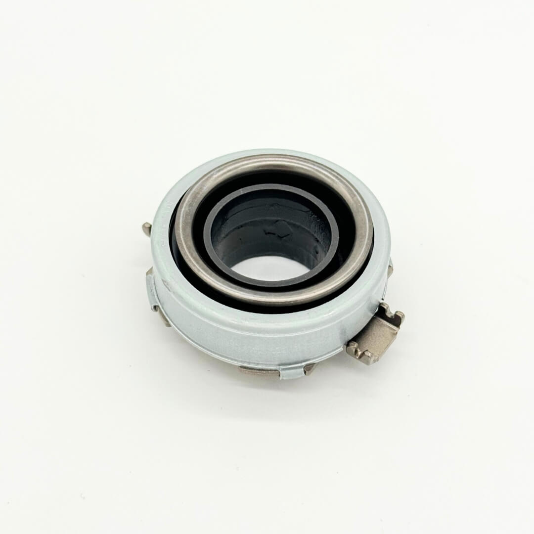 Clutch release bearing for Subaru Sambar KS3, KS4 1990-1998 models, essential for smooth clutch engagement, part of the comprehensive clutch kit from Oiwa Garage.