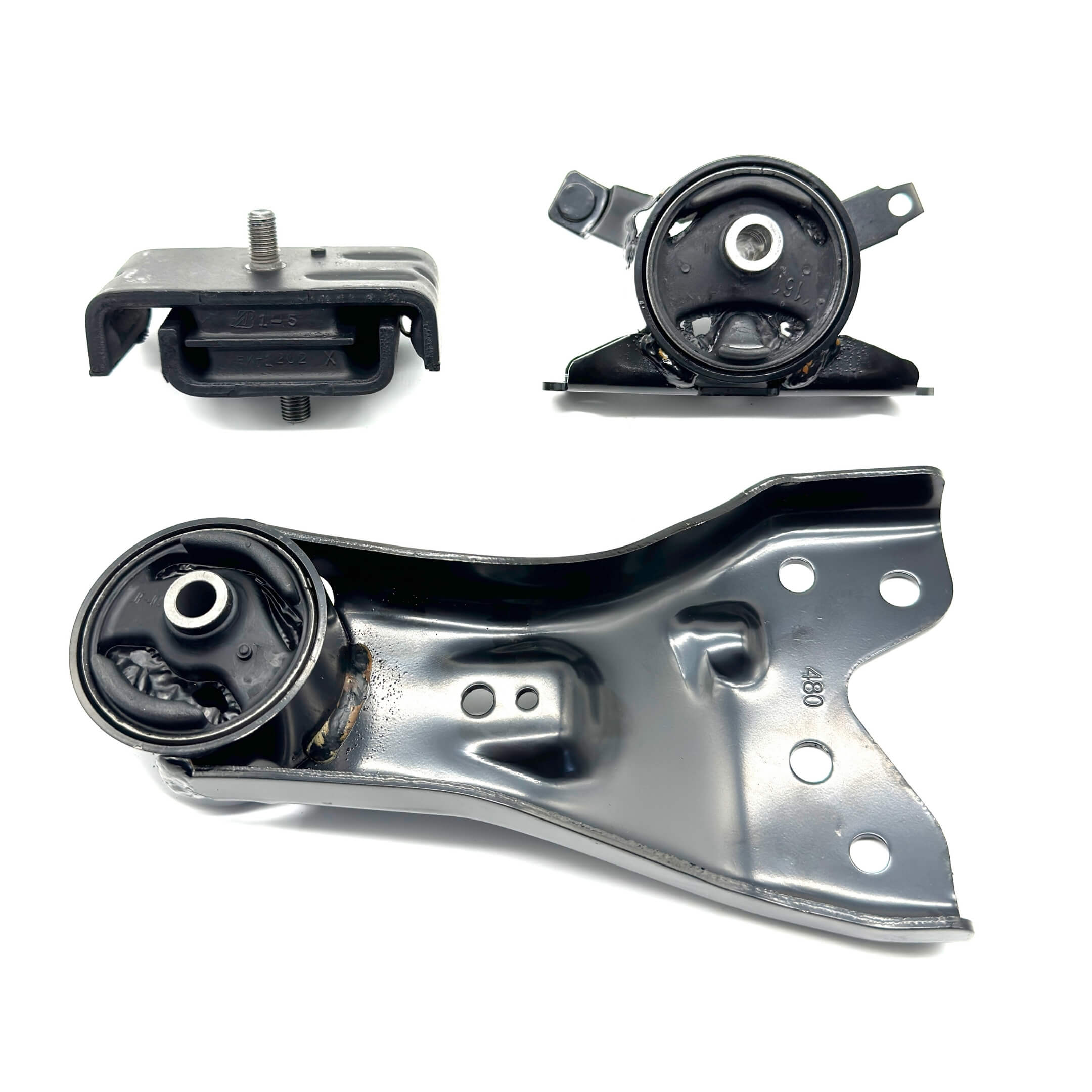 Side-by-side view of engine and transmission mounts included in the 3-piece kit for Subaru Sambar KS4, designed for precision fitment.