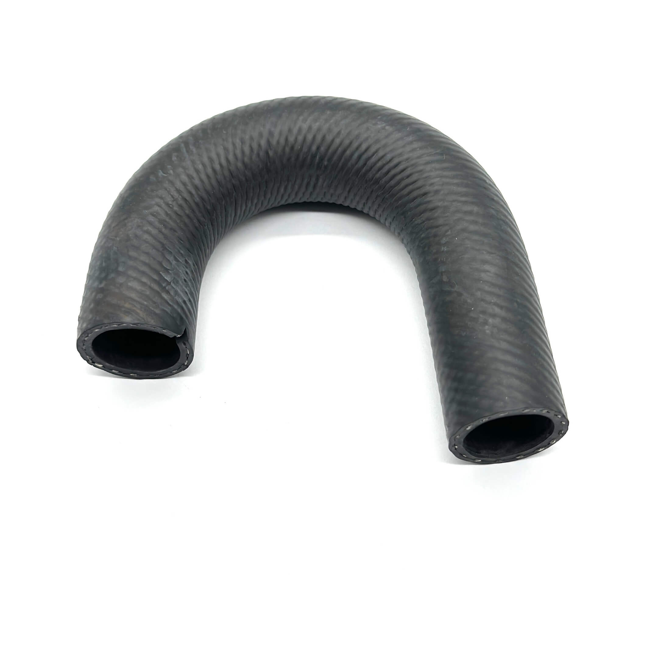 Close-up of Thermostat Housing Outlet Hose for Daihatsu Hijet Trucks, showcasing flexible and durable material for efficient cooling system performance.