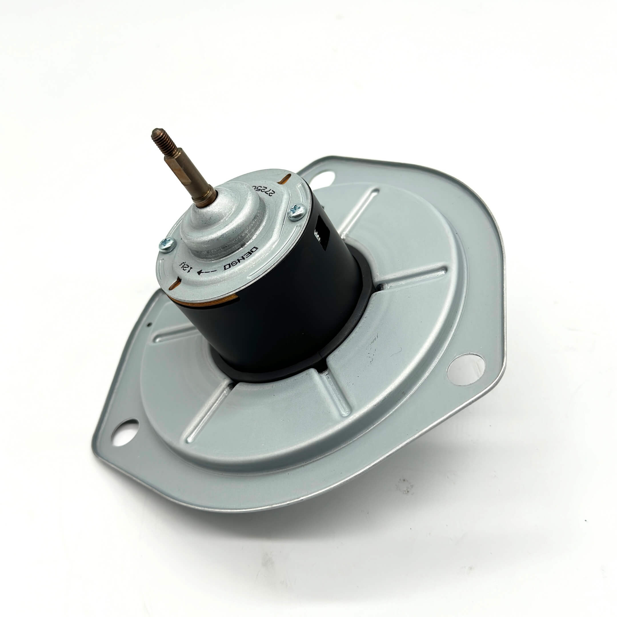 Angled view of Blower Motor for Daihatsu Hijet Trucks, highlighting high-quality materials and durable design for S100P and S110P models.