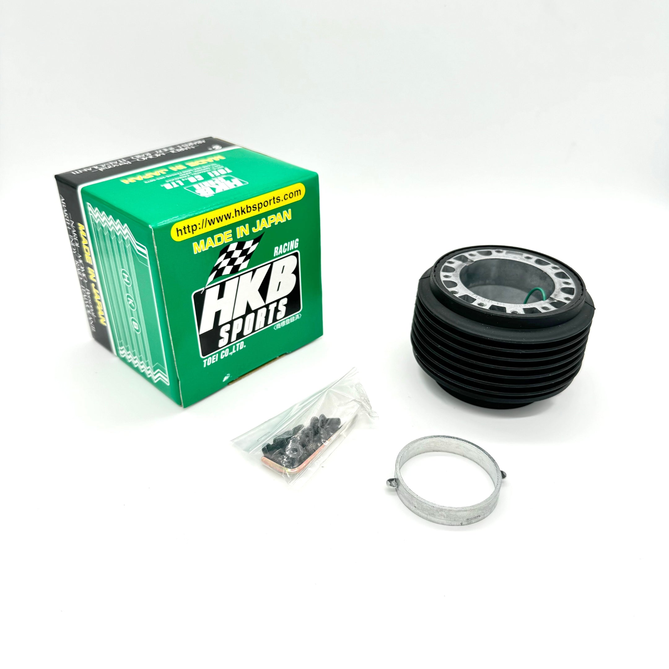 HKB Sports Boss Kit for Suzuki Carry featuring robust steering wheel hub adapter and comprehensive installation hardware