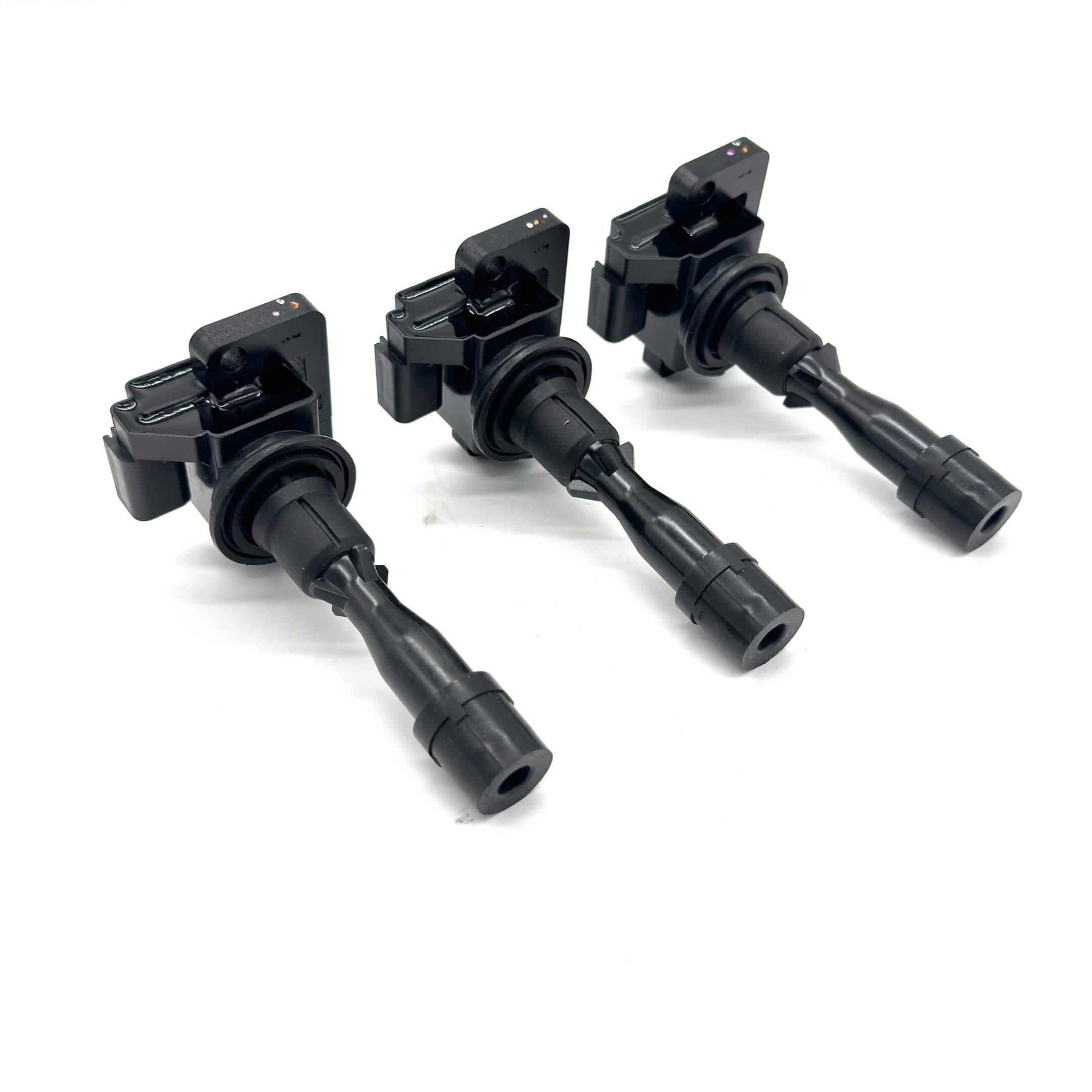 Genuine Daihatsu Ignition Coil Set for S100P and S110P models (1994-1998) with EFGS engines, ensuring consistent performance and durability.