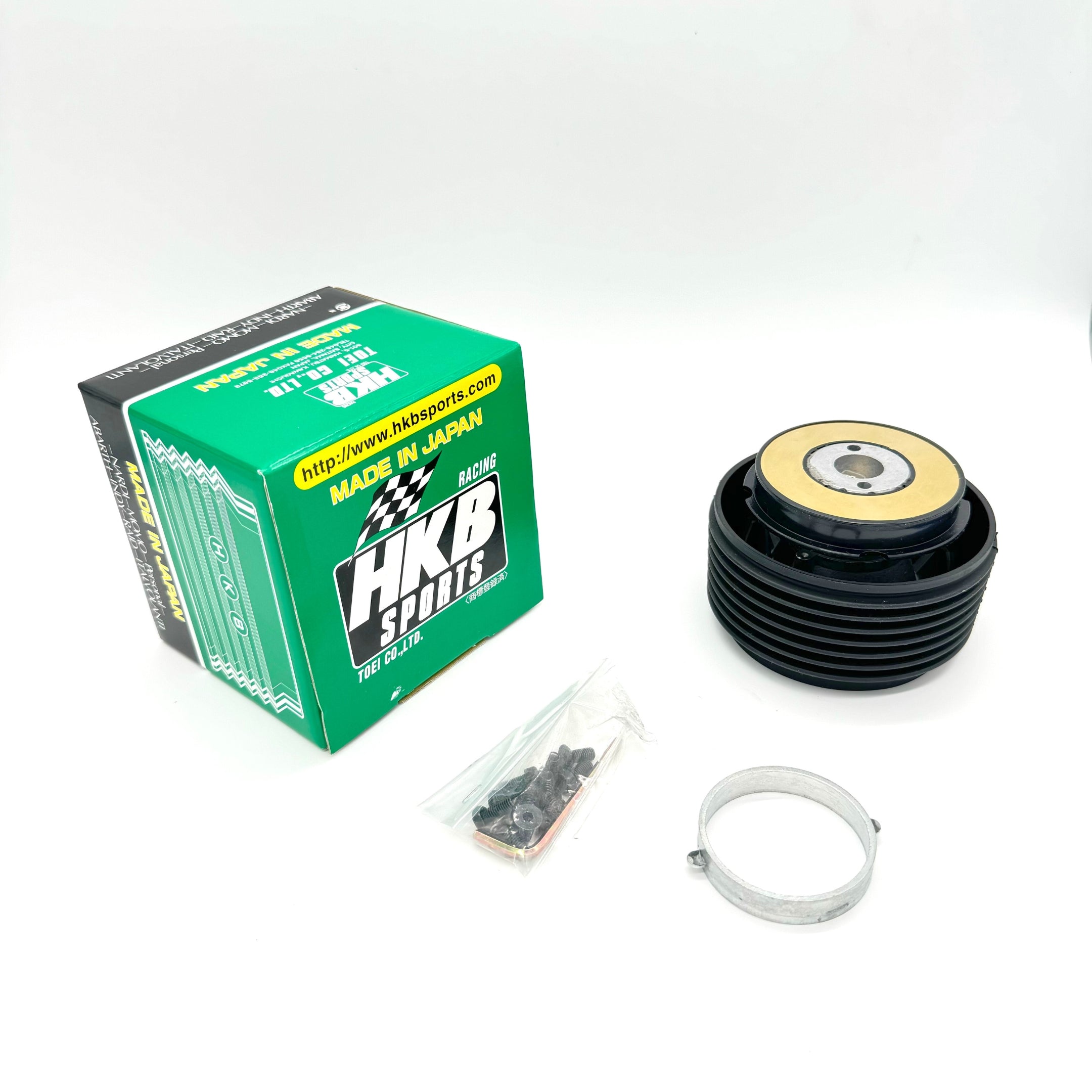 HKB Sports Boss Kit for Suzuki Carry 1990-1998, showing durable steering wheel hub adapter and packaging