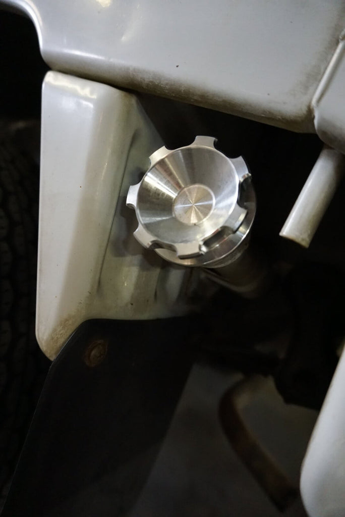 High-quality CNC lathe and mill finished stainless oil cap for the 1980-1999 Honda Acty Truck, illustrating the bolt-on design with no parts swapping needed.