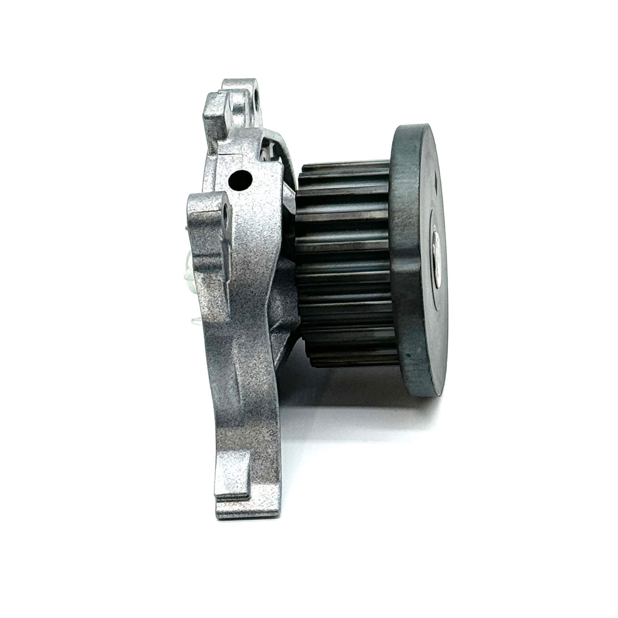 Silver water pump for Honda Vamos Van HM1, HM2 models (1999-2018) featuring a durable metal construction and pulley system.