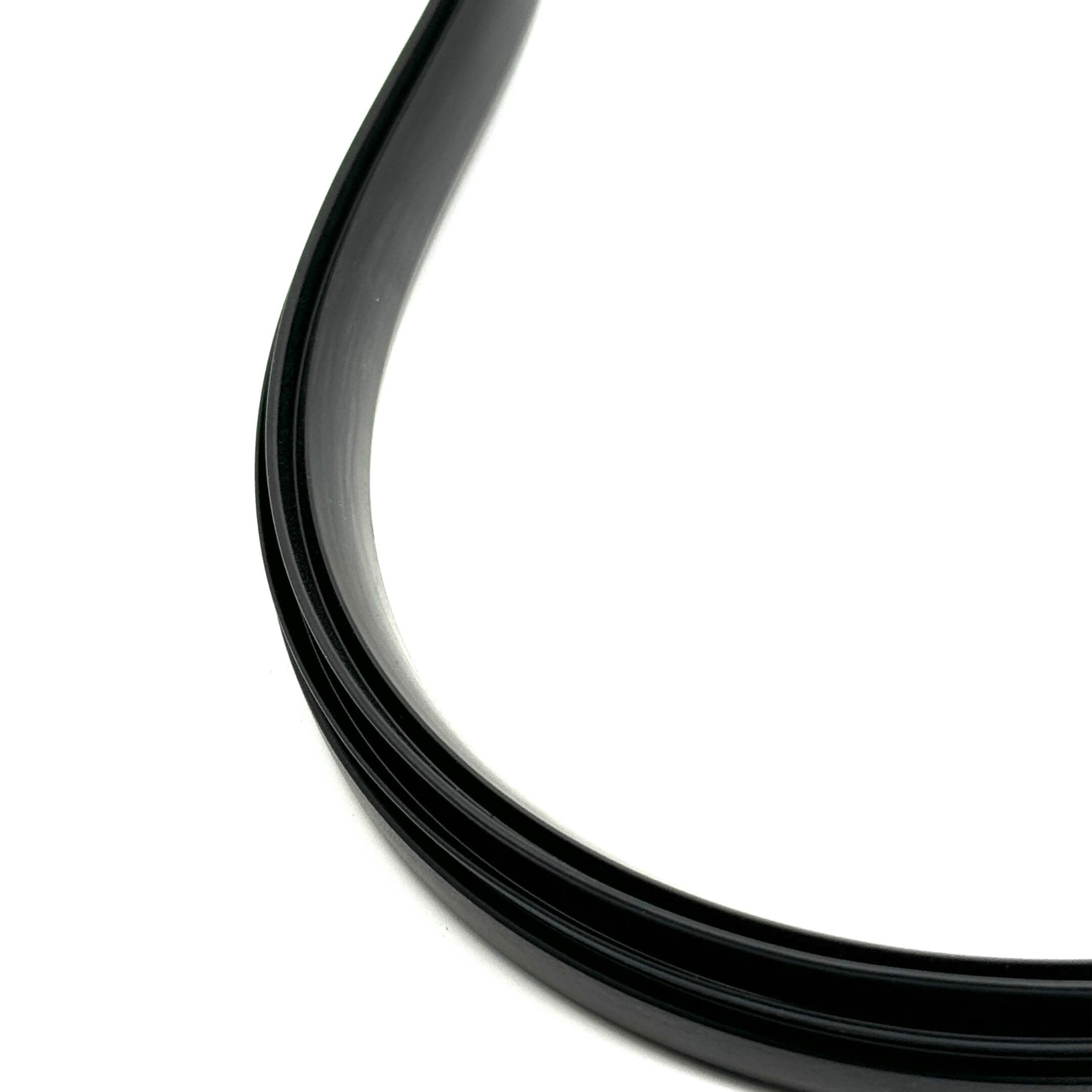 Close-Up of the High-Quality Rubber Material in the Honda Acty Rear Window Seal