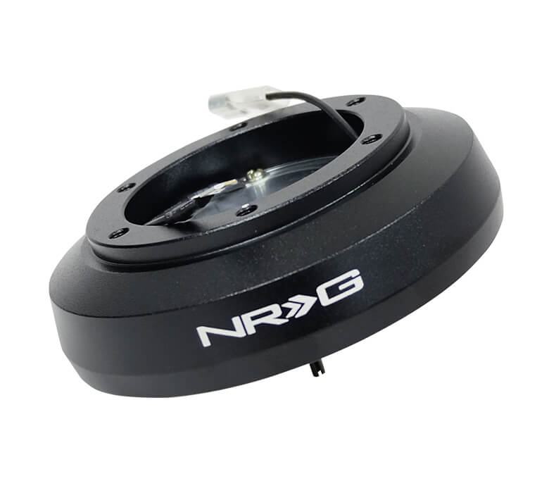 NRG SRK-122H Short Hub Adapter top view for Suzuki Carry models DC51T, DB51T, DD51T, DA62T, DA63T with visible wiring and mounting plate.